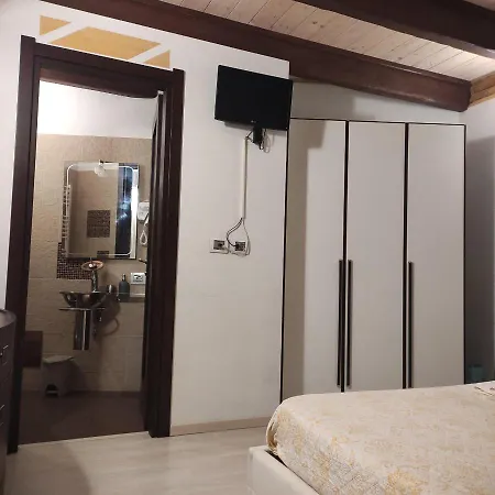 Panzió Antico Centro Quartu Quartu SantʼElena