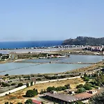 Antico Centro Quartu 住宿加早餐酒店 3*