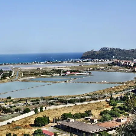 Antico Centro Quartu Bed & Breakfast *